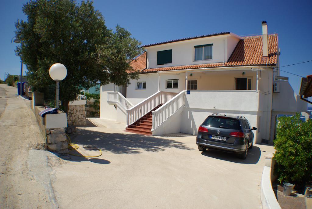 Apartments Vilma Murter Exterior photo